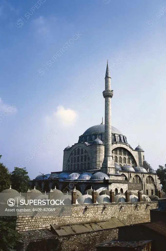 Turkey. Istanbul. The Mihrimah Sultan Mosque. 16th century. Ottoman building located in the Edirnekapõ. Designed by Mimar Sinan for the favorite daughter of Suleiman the Magnificent, Princess Mihrimah. Built 1562 to 1565.