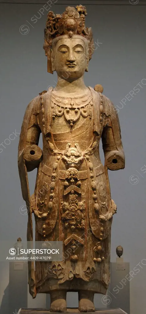 Standing Bodhisattva. Northern Qi Dynasty (550-577). It comes from the Shanxi Province (China). Metropolitan Museum of Art. New York. United States.