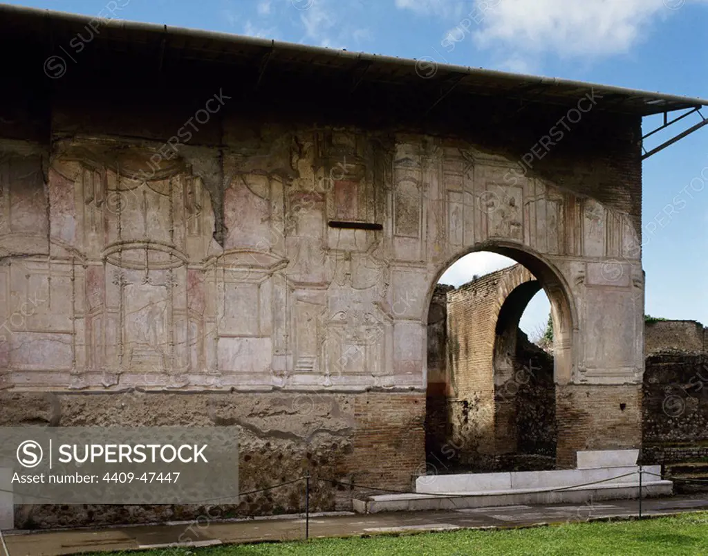 Italy. Pompeii. Therme of Stabiane. 3rd century BC. Partial view of the rooms of the building, with pictorical remains. Campania.