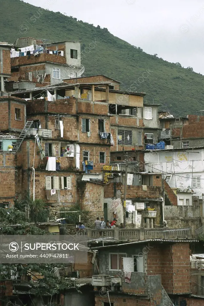 FAVELAS. Zonas de asentamientos humanos sin urbanizar. Detalle de las viviendas próximas a Copacabana. RIO DE JANEIRO. Brasil.