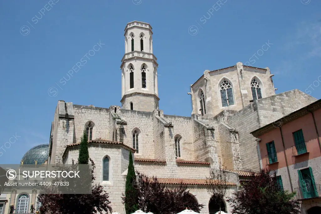 Figueres. Church of Saint Peter (San Pedro). Alt Emporda Region. Girona province. Catalonia. Spain. Europe.