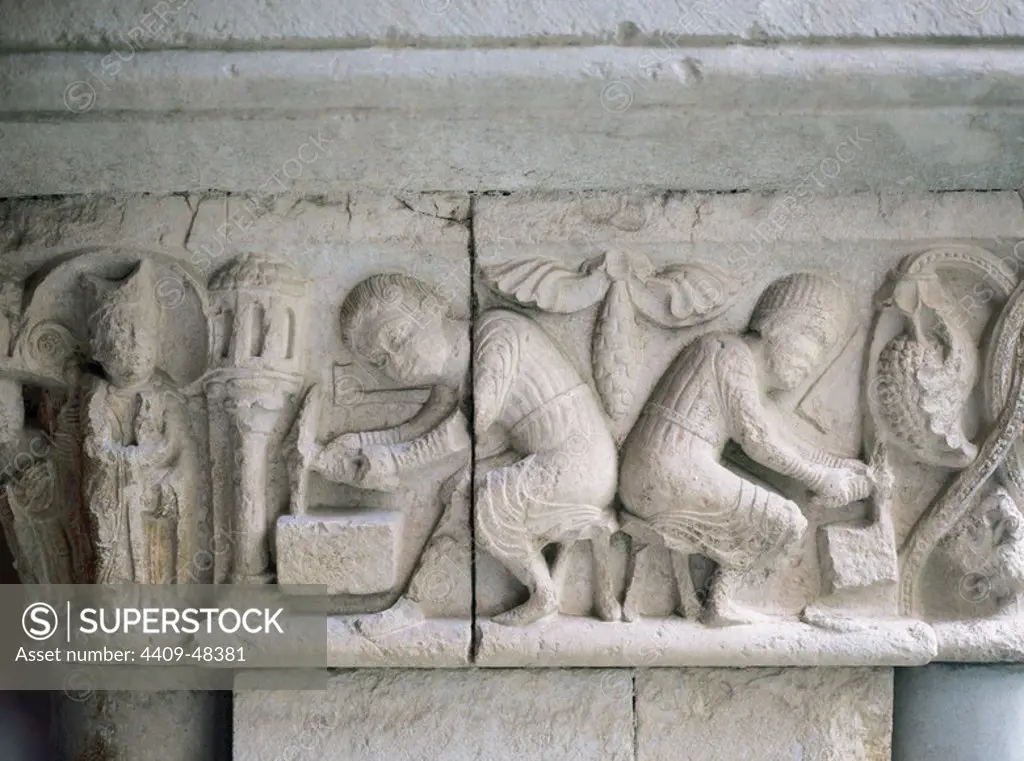 Romanesque art. 12th Century. Stonemason and farmer. Detail of a capital of the Cathedral of Girona. Catalonia. Spain.