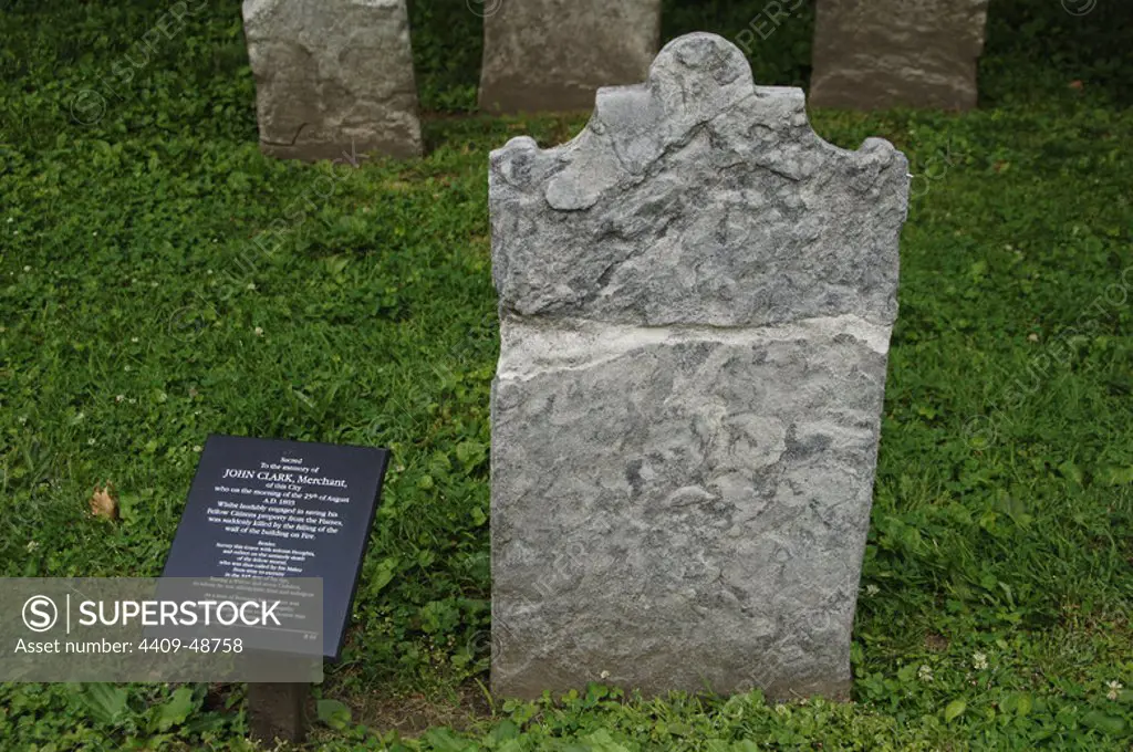 USA. Pennsylvania. Philadelphia. Christ burial Ground. Tomb John Clark merchant deceased in 1803.