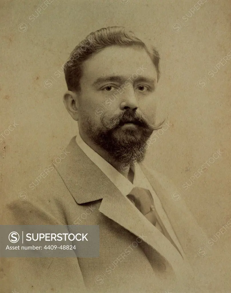 ALBENIZ, Isaac (Camprodón,1860-Cambo-les-Bains, 1909). Compositor y pianista español. Fotografía del músico a los 35 años. Coleción particular.