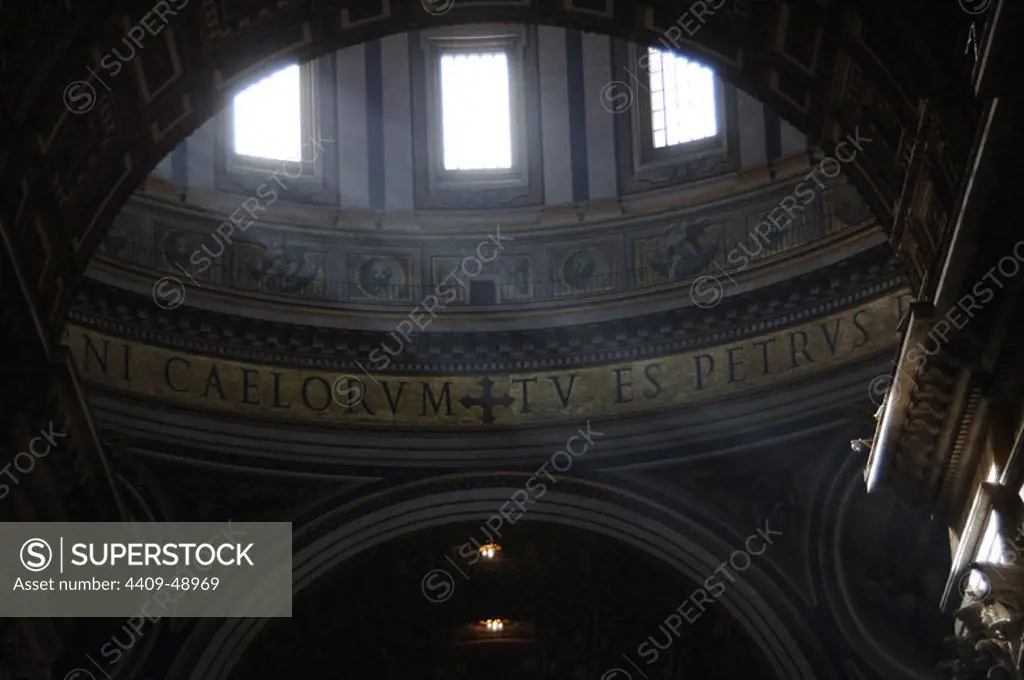 Renaissance Art. Italy. St. Peter's Basilica. Lantern of the dome built by Giacomo della Porta (1540-1602) and Domenico Fontana (1543-1607) in 1590. Around the inside of the dome there is an inscription to the honour of SIxtus V. Detail. Vatican City.