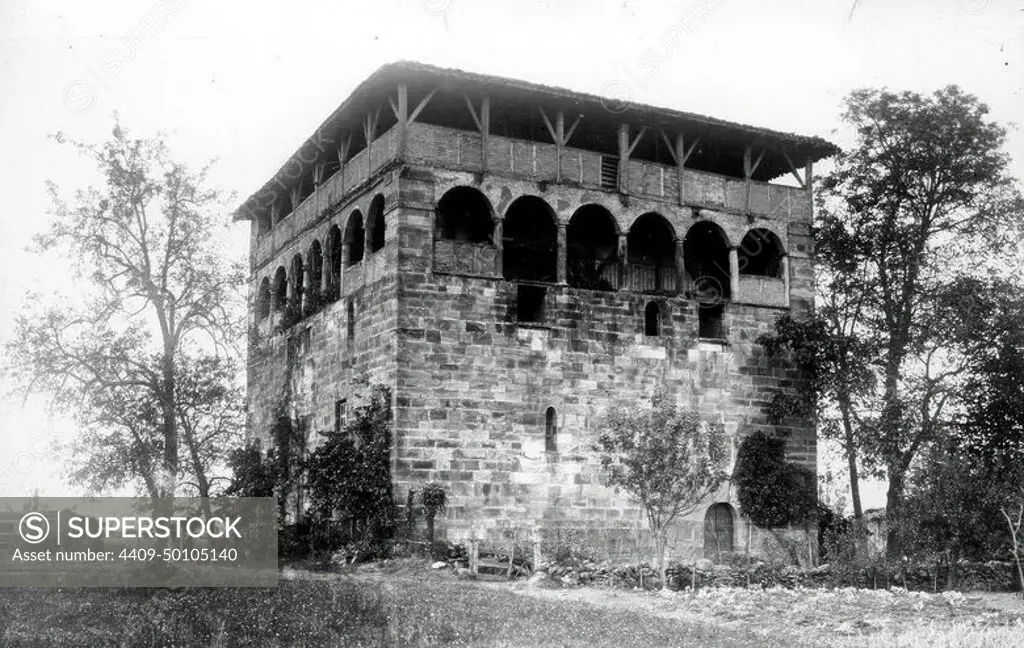 12/31/1929. Muncharas Tower in Abadiano (Vizcaya).