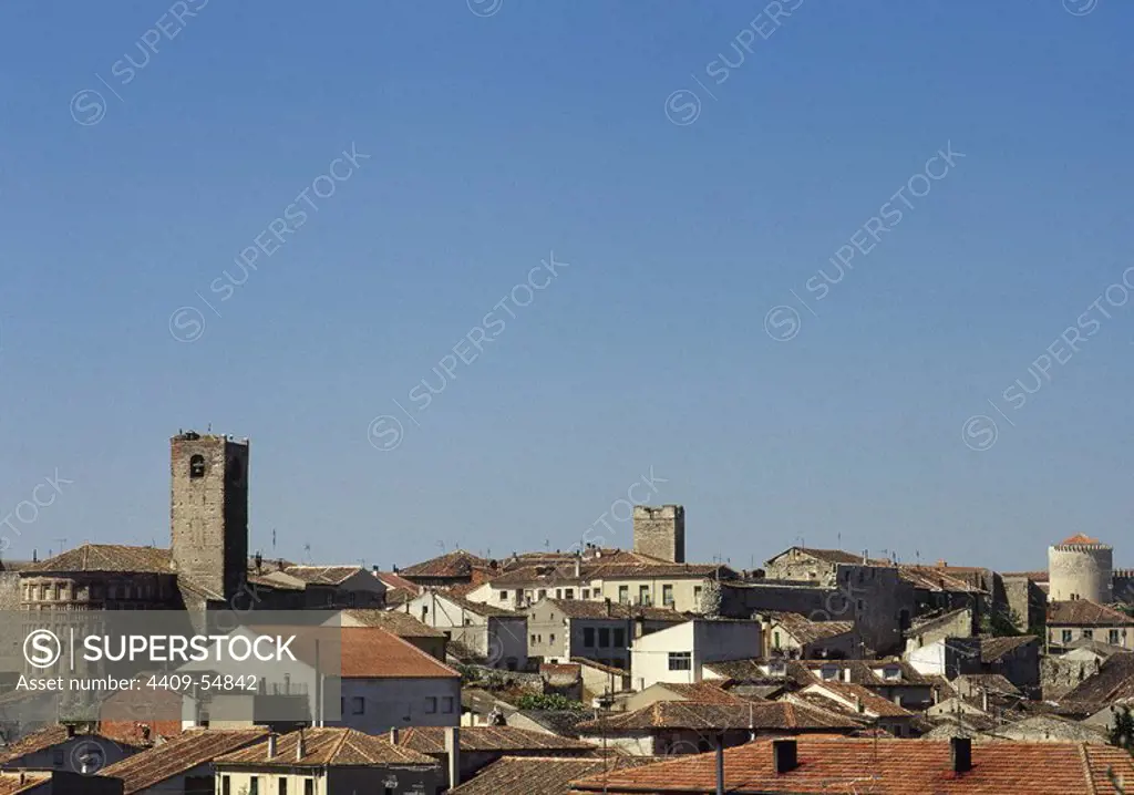 CASTILLA-LEON. CUELLAR. Panorámica de la población. Provincia de Segovia. España.