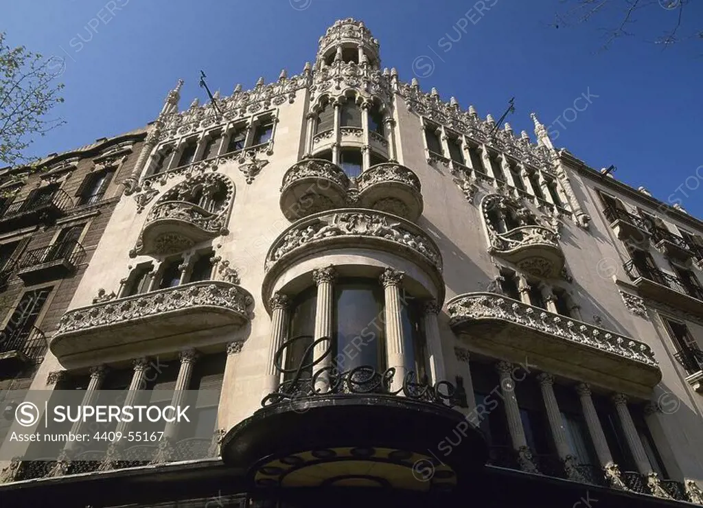Lleo Morera House. 1905. Built by Lluis Domenech Montaner (1850-1923). Facade. Barcelona. Catalonia. Spain.