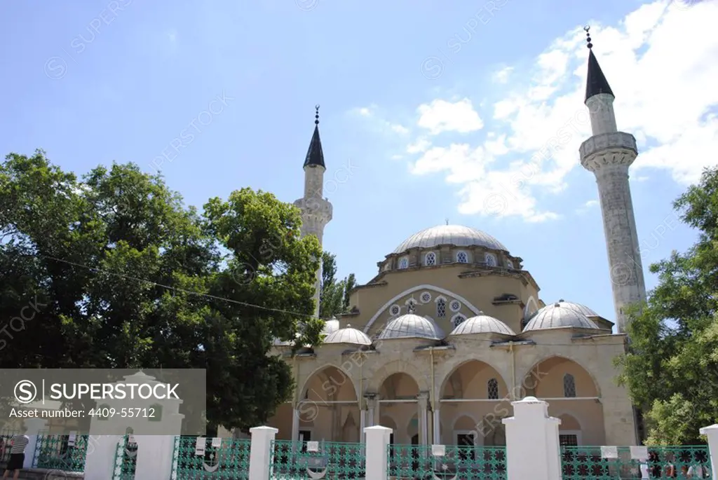 Ukraine. Autonomous Republic of Crimea. Yevpatoria. Juma-Jami Mosque. 1552-1564. Founded by Khan Devlet I Giray and designed by Mimar Sinan (1490-1588). Exterior.