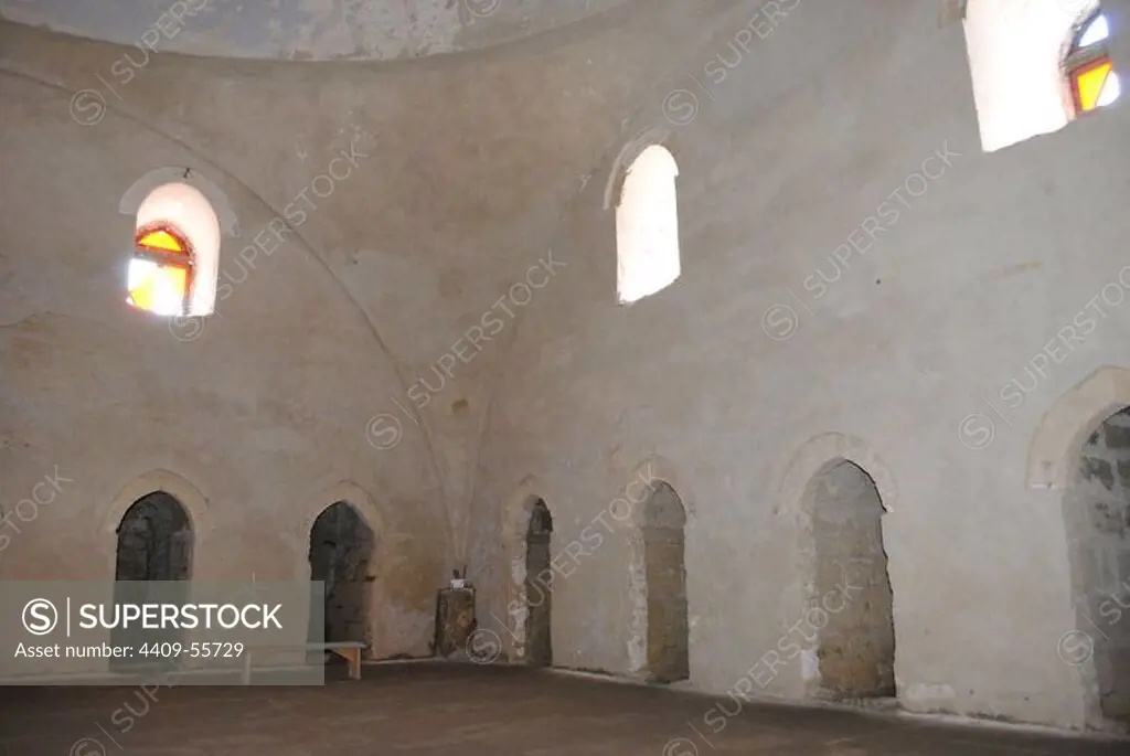 Ukraine. Autonomous Republic of Crimea. Yevpatoria. Dervish Tekke monastery. 15th century. Interior.