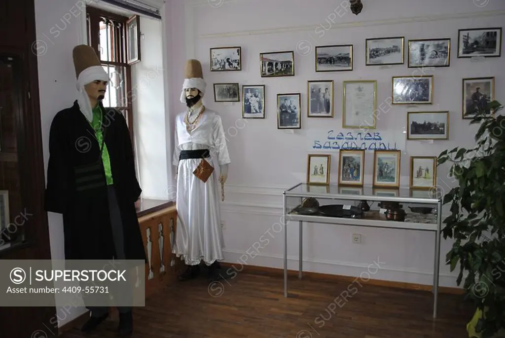 Ukraine. Autonomous Republic of Crimea. Yevpatoria. Dervish Tekke monastery. 15th century. Inner hall with exhibition of everyday objects of the ancient dervishes.