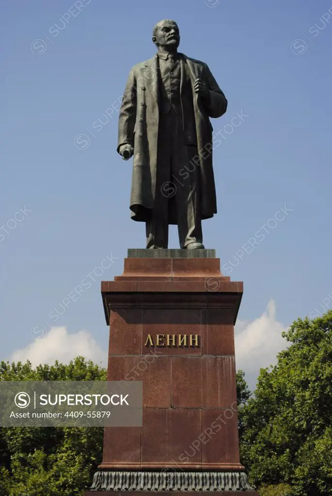 Vladimir Ilyich Lenin (1870-1924). Russian Marxist revolutionary and communist politician. Monument. Yalta. Ukraine.