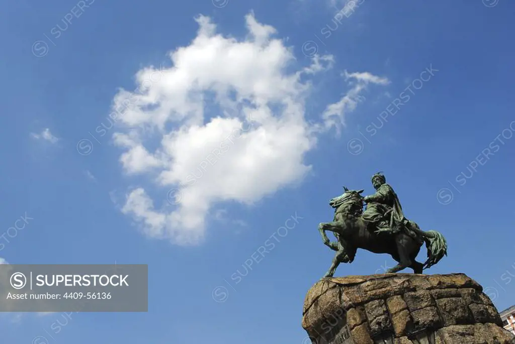 Bohdan Khmelnytsky (1595-1657). Cossack's leader. Monument, 1888. Was created by sculptor Mikhail Mikeshin (1835-1896). St. Sofia Square. Kiev. Ukraine.