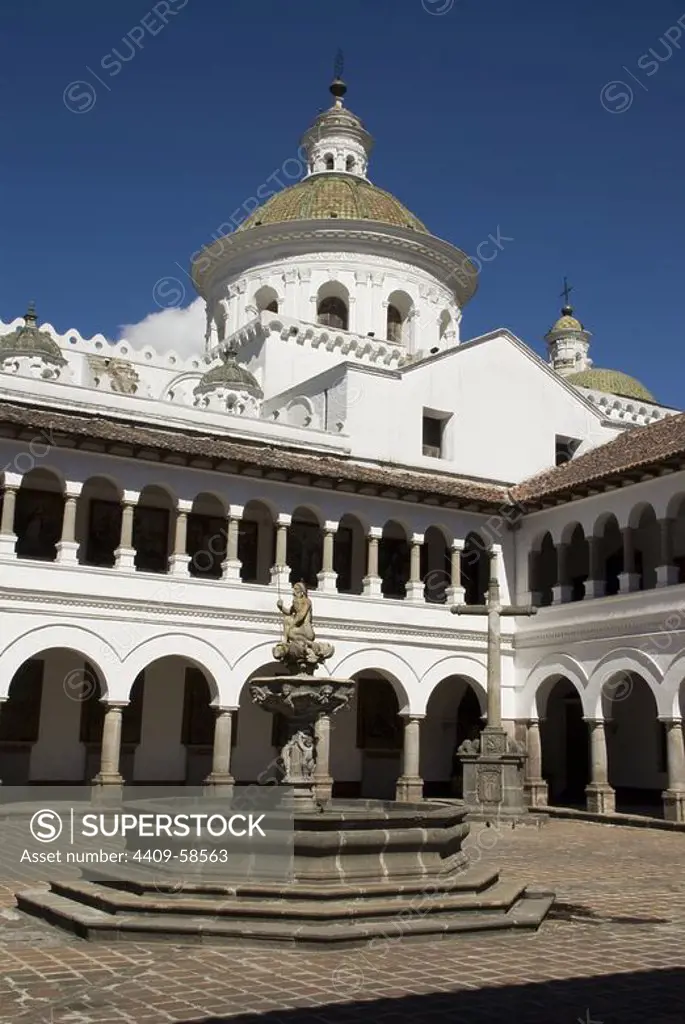 Ecuador.Quito.Centro historico.Convent of La Merced (XVII century). Main cloister and fountain of Neptune..