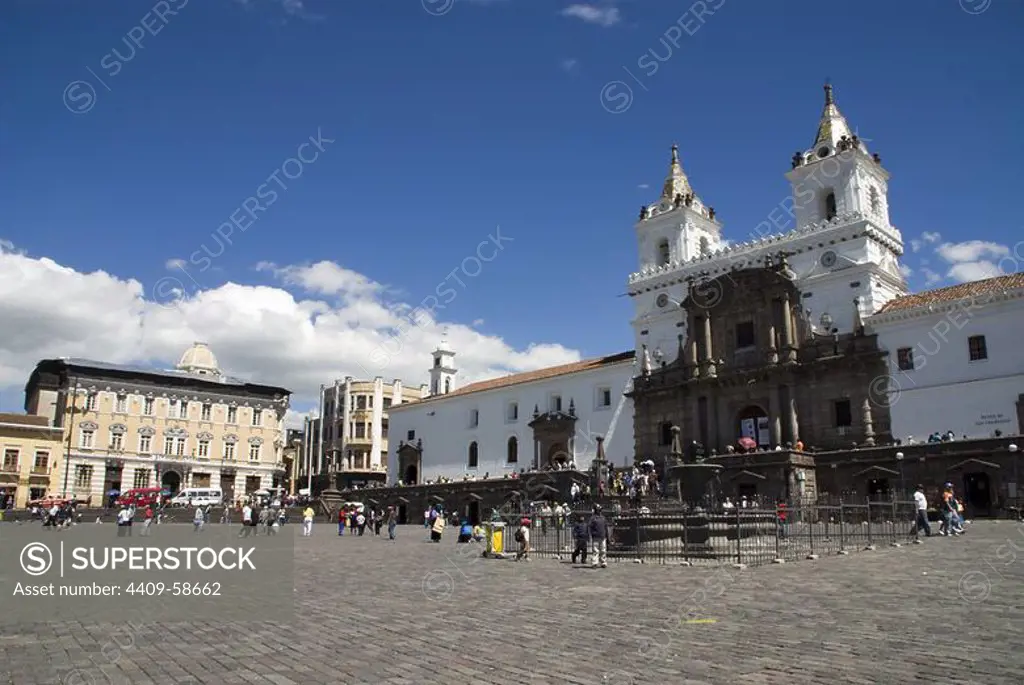 Ecuador.Quito.Historical center.Square of San Francisco with the church and convent of San francisco (XVI century)..