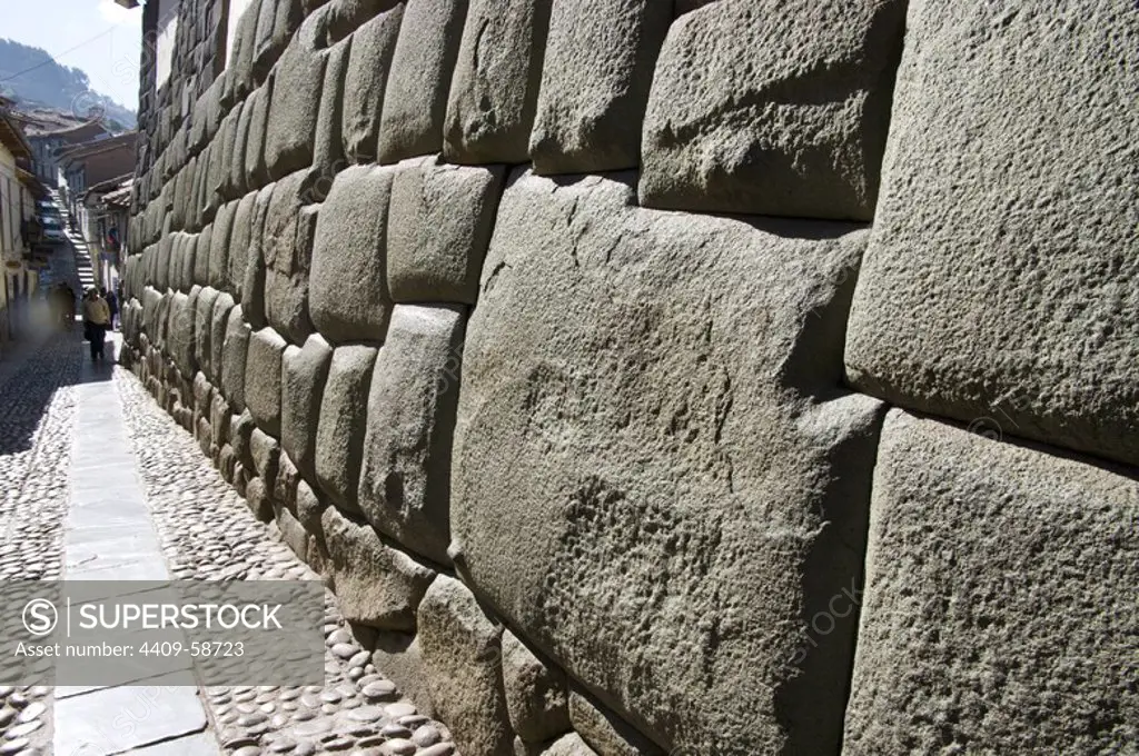Peru. Cusco city. Hatun Rumiyoc street. Stone of twelve angles.