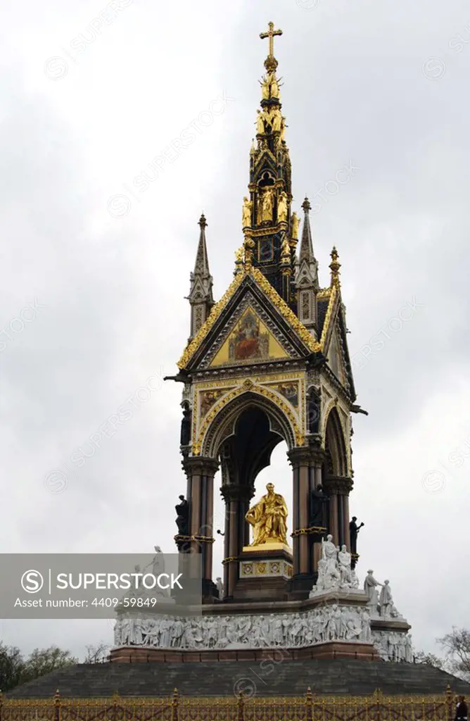 United Kingdom. London. The Albert Memorial. Designer by Sir George Gilbert Scott in the Gothic Revival. Kenington Gardens. 1872.