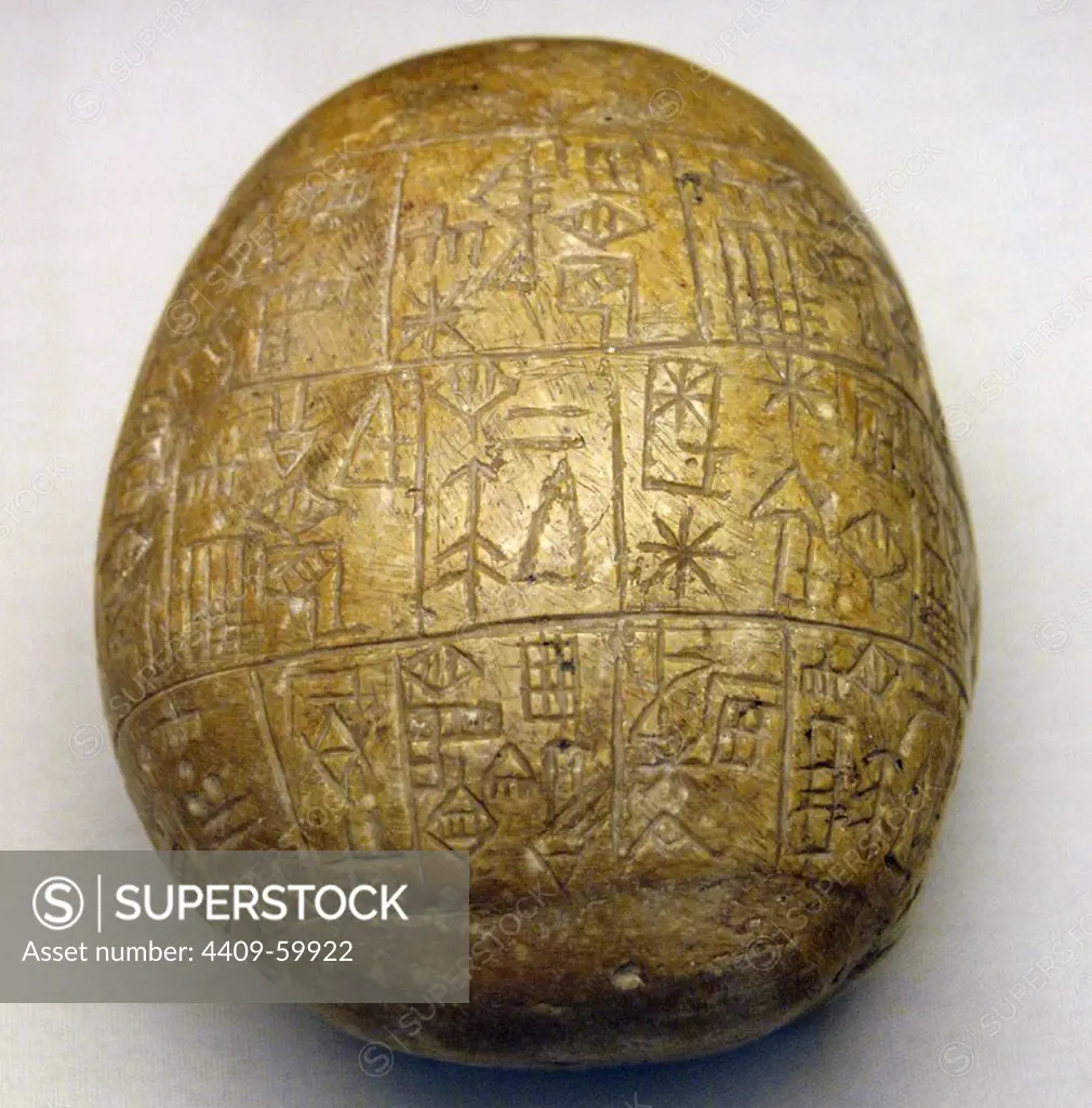 Mesopotamia. Early Dynastic Period III. Votive pebble with inscription. Eanmtum I King. 2424-2405 BC. From Girsu. British Museum. London. England. United Kingdom.