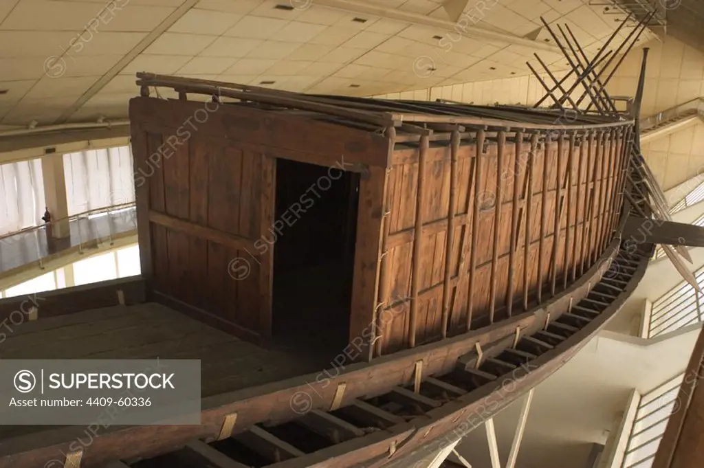Egyptian art. Old Kingdom. IV Dynasty. The Khufu ship. Detail. It was sealed into a pit in the Giza pyramid complex at the foot of the Great Pyramid of Giza around 2500 BC. Built of cedar wood in order to transport the pharaoh to the afterlife. The Khufu Boat Museum. Giza.
