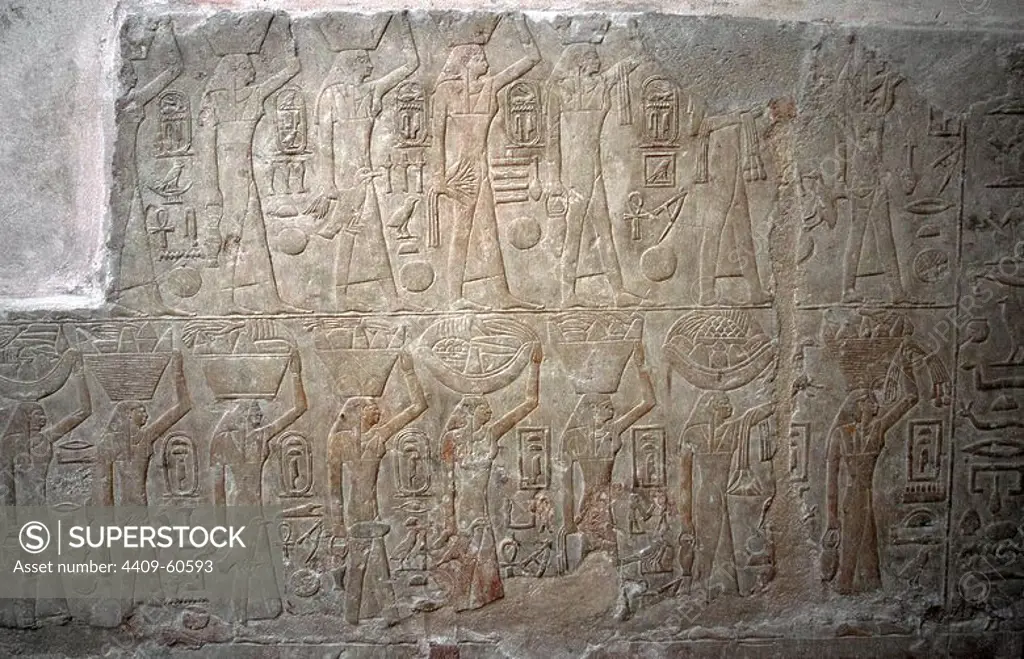 Egypt. Necropolis of Saqqara. Mastaba of Mereruka, priest of Pharaoh Teti. 2.340 B.C. Polychrome relief depicting women bearing offerings. 6th Dynasty. Old Kingdom.