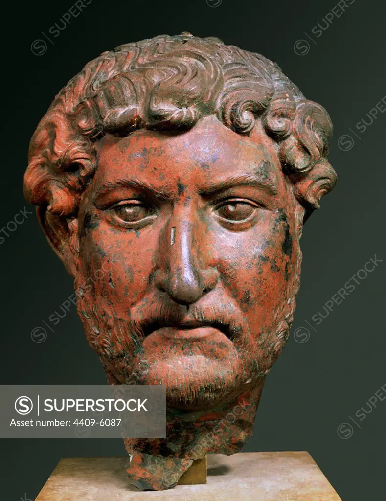 Bust of Emperor Adrian. Bronze from the Roman era. 2nd century A.D.. Paris, musée du Louvre. Location: MUSEO DEL LOUVRE-ESCULTURAS. France. ADRIANO. PUBLIO ELIO ADRIANO.