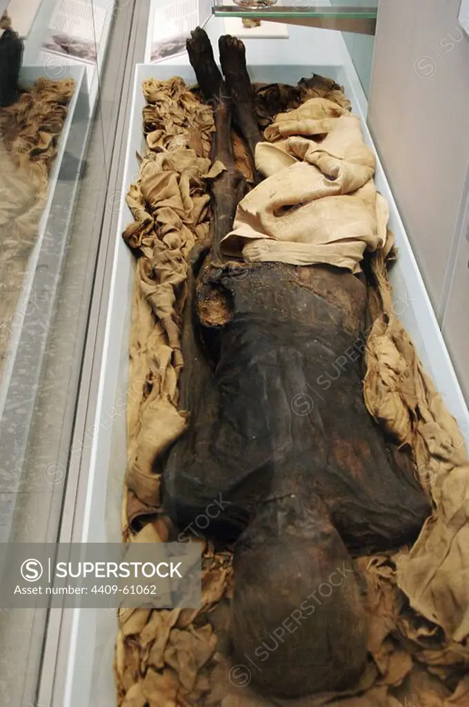 Mummy of an unidentified woman. Dated around 700 BC. Late Third Intermediate Period. Probably from Thebes. British Museum. London. United Kingdom.