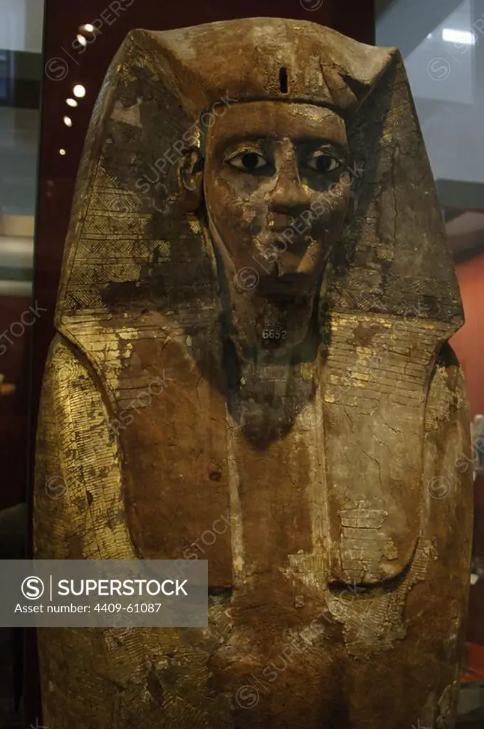 Coffin of King Nubkheperra Intef. Detail. 17th Dynasty. Second Intermediate Period. Around 1600 BC. From Dra Abu el-Naga (Thebes, Egypt). British Museum. London. United Kingdom.