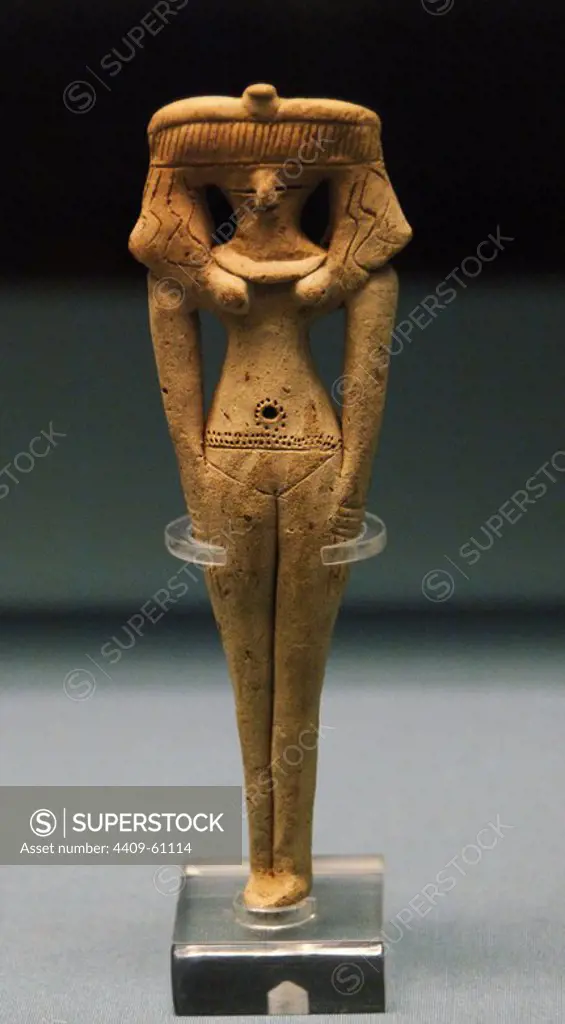 Terracotta's female figure. Sculpted with an elaborate hairstyle, a necklace and incised points around the navel and buttocks as a tattoo. These figures had a distinctly sexual and they are placed at chapels to invoke fertility or at tombs for the reincarnation of the deceased. 1985-1550 BC. Middle Kingdom (12th Dynasty) or Second Intermediate Period. Origin unknown. British Museum. London. United Kingdom.