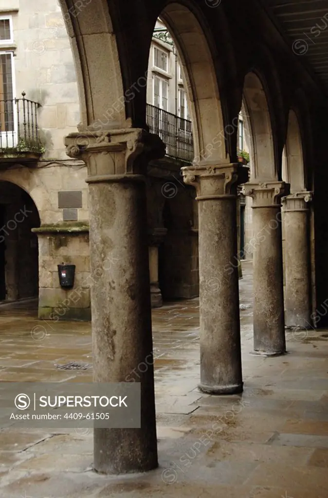 Santiago de Compostela, La Coruna province, Galicia, Spain. Arches of the Rua do Vilar (Do Vilar Street). Old town.