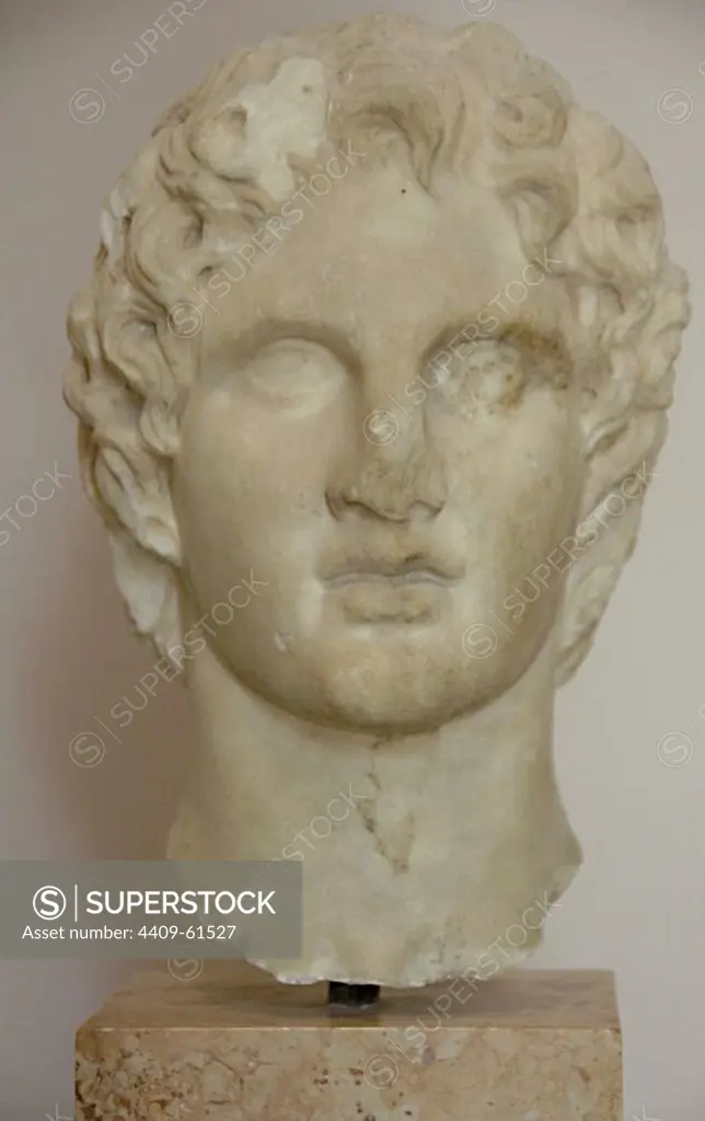 Alexander the Great (356-323 BC). King of Macedon. Bust by sculptor Leochares, 330 AC. Acropolis Museum. Athens. Greece.
