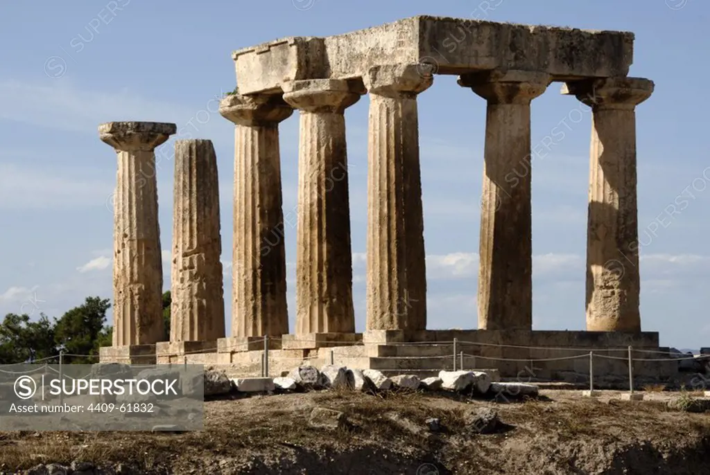 Greece. Ancient Corinth (polis). Ruins of the Temple of Apollo, 6th century BC. Doric style. Peloponnese region.