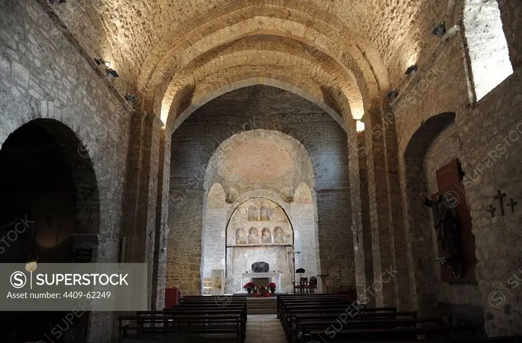 Pre-romanesque Church of Saint Peter. 8th-12th centuries. Interior with central apse. Terrassa. Catalonia. Spain.