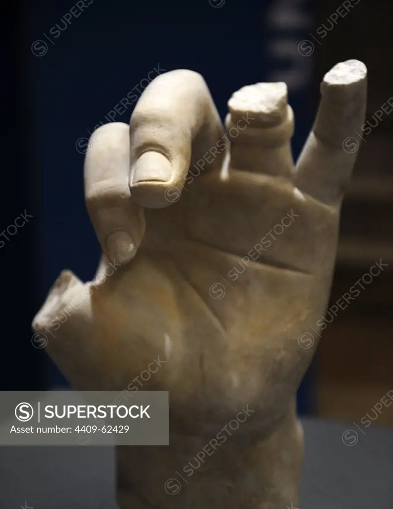 Roman Art. Asia Minor. Turkey. Fragments from colossal emperor statues of Trajan and Hadrian. Hand. Marble. It comes from Trajaneum (Pergamon), 114-138 A.D. Pergamon Museum. Berlin. Germany.