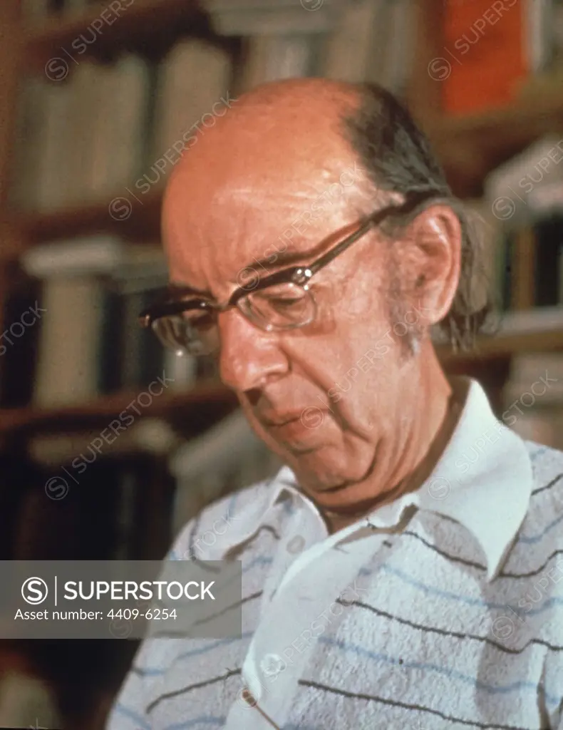 JOSE LUIS LOPEZ ARANGUREN a los 60-70 años en los años 70 -FILÓSOFO Y ENSAYISTA ESPAÑOL 1909/1996.