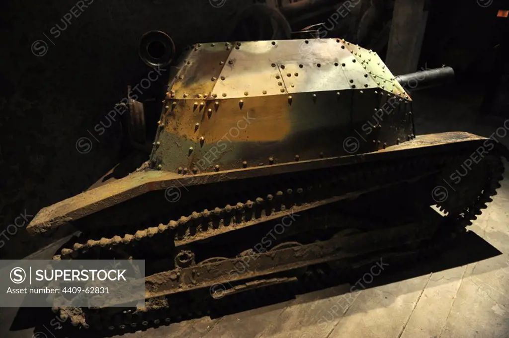 Las tanquetas TKS fueron unos pequeños vehículos BLINDADOS de Reconocimiento, diseñados y construídos en Polonia y empleadas Por El Ejército polaco en la Segunda Guerra Mundial ra Mundial. Fabricados de 1931-1939. Museo de Oskar Schindler. Cracovia. Polonia. Europa.
