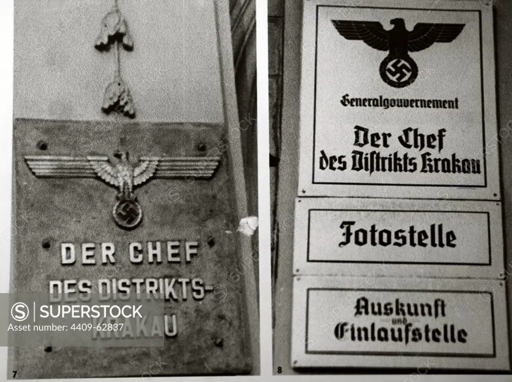 Nombre con las placas de las oficinas alemanas. Cracovia. Ocupación alemana de Polonia.1939-1945. Museo de Schindler. Cracovia. Polonia. Europa.