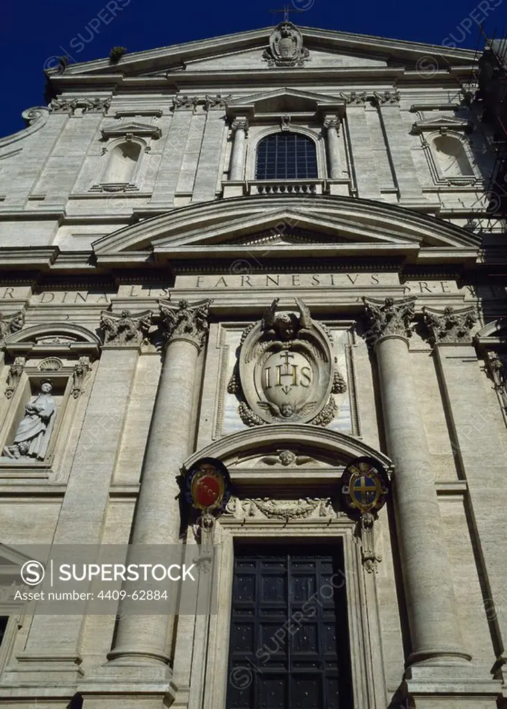 Italy. Rome. Church of the Gesu. Mother church of the Society of Jesus (Jesuits). Architects: Vignola (1507-1573) and Giacomo della Porta (1532-1602). Baroque style facade.