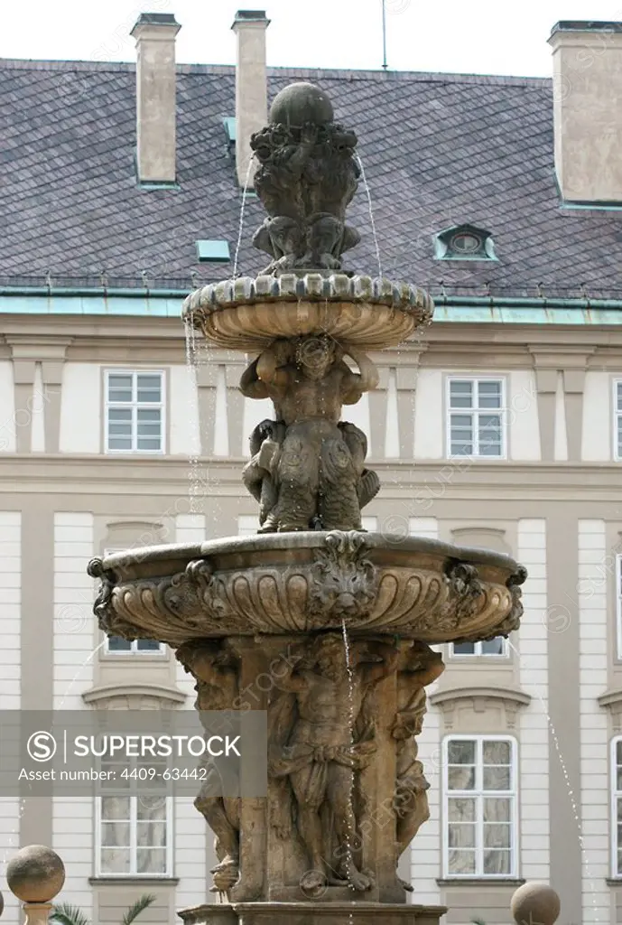 Czech Republic. Prague. Castle. Fountain of Kohl or Lions, by Hieronymus Kohl, 1686 (first courtyard). Castle complex (Hradcany).