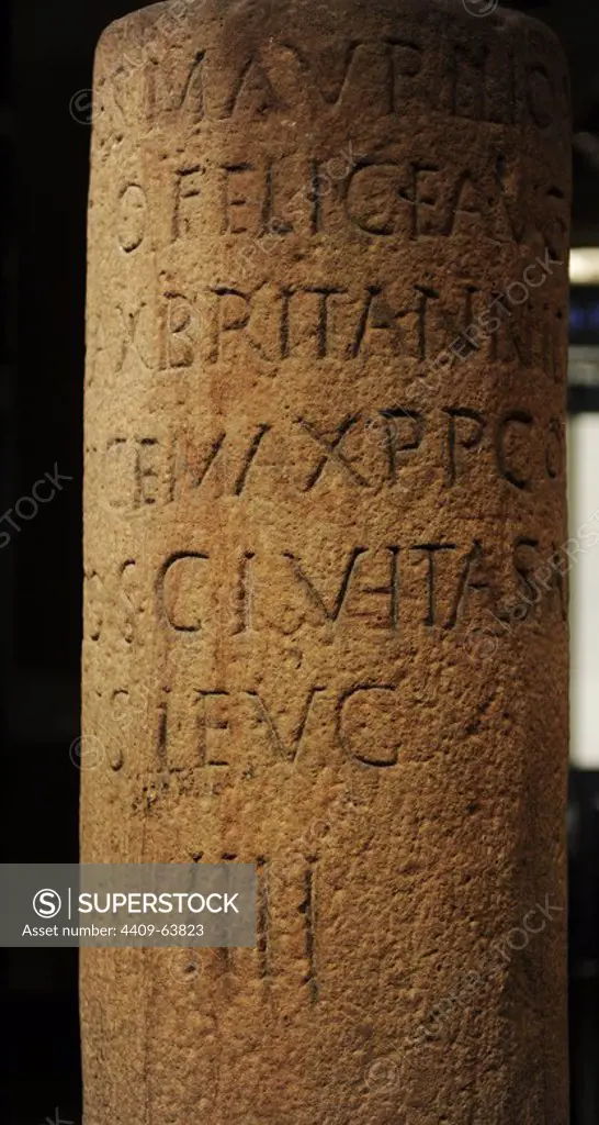 Provincial Roman milestone from the times of the emperor Caracalla. Detail. New red sandstone. Milestones noted the travelling distance in miles, or, as here, in Gallic leagues (2,2 km) to the next major provincial town. 213-217. Badisches Landesmuseum Karlsruhe. Germany.