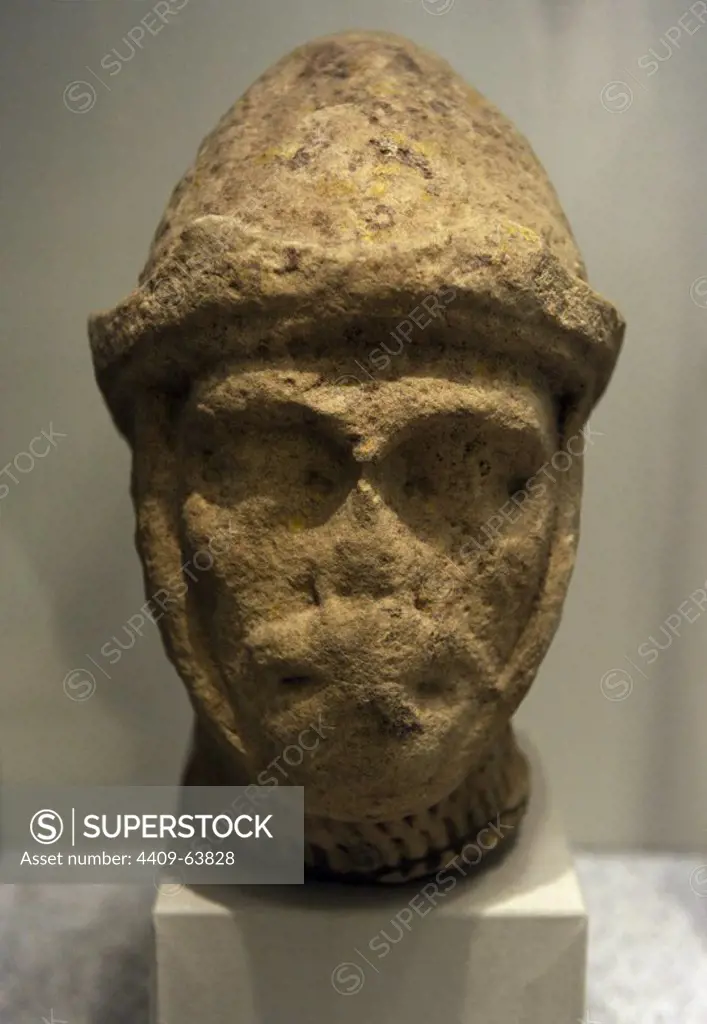 Head of a knight figure. England, 13th century. Stone. Erworben 1994. The crusades emanated from the whole of western Europe. Most of the crusaders into the Holy Land, however, came from England and France. The German Historical Museum. Berlin. Germany.