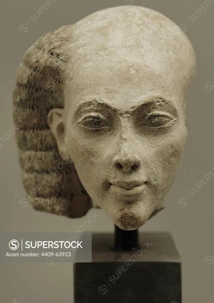 Head from a statuette of a princess. Limestone. Probably from el-Amarna, Egypt. Amarna Period, c. 1365-1347 BC. Ny Carlsberg Glyptotek. Copenhagen. Denmark.