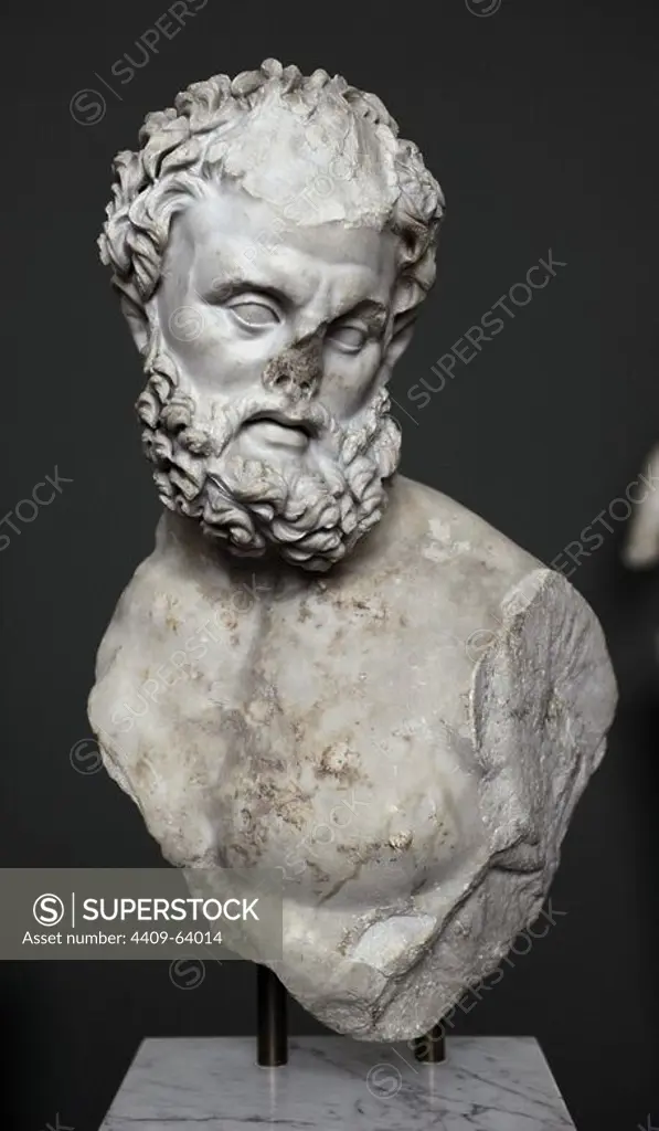 Roman Art. Heracles. 4th century. Marble. From The Esquiline, Rome. Carrara marble. The statue of the strong bearded man probably depicted Heracles in combat with the Nemean lion. Carlsberg Glyptotek Museum. Copenhagen. Denmark.