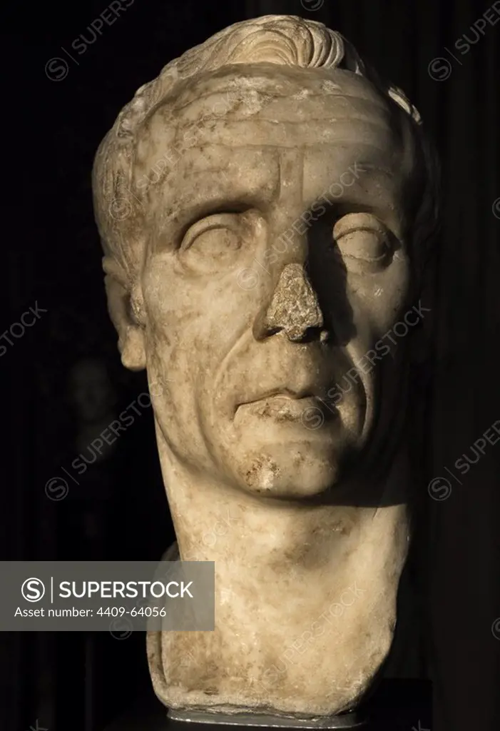 Bust identified by some as Julius Caesar (102-100-44 BC), others as dictator Sulla (138-78 BC). Perhaps an unknown Roman Republican era. S. 1st century AD. Marble. Carlsberg Glyptotek Museum. Copenhagen. Denmark.