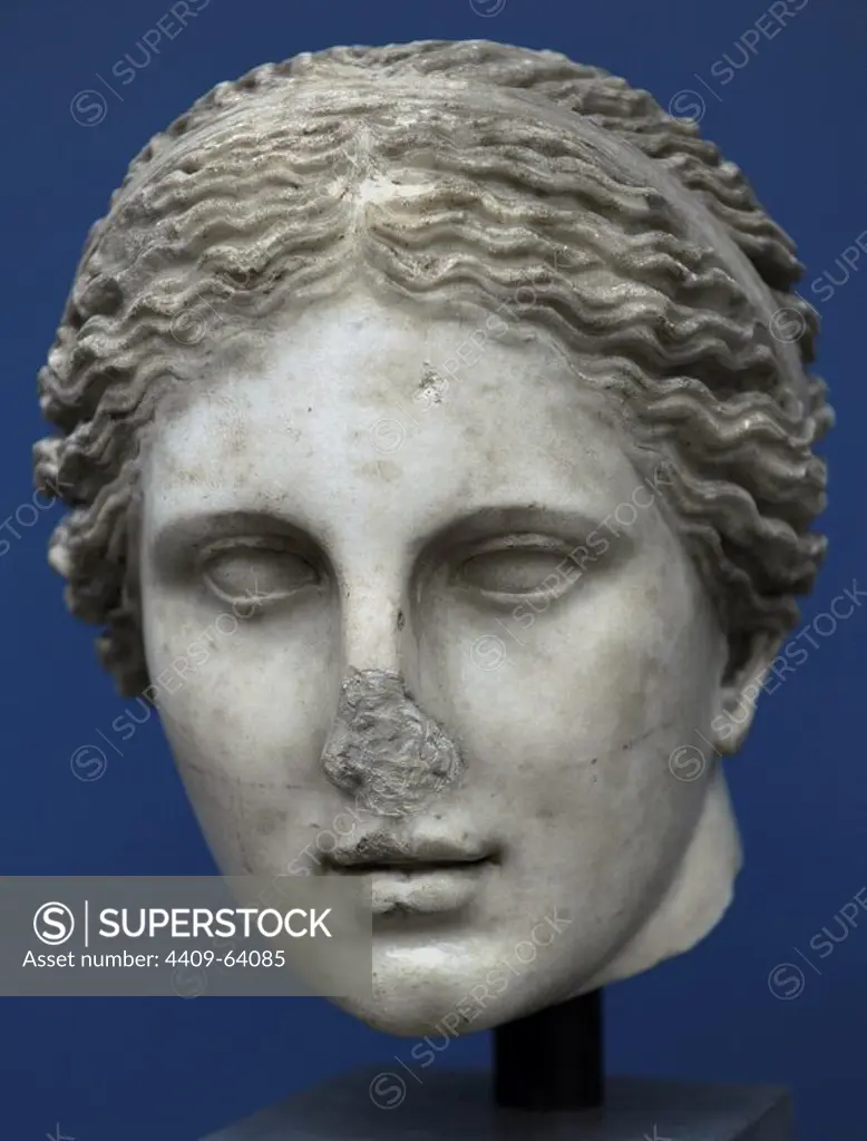 Cnidus Aphrodite. Marble sculpture. Roman copy of the 4th century BC. Greek original by Praxiteles. From Rome. 2nd century AD. Ny Carlsberg Glyptotek. Copenhagen, Denmark.