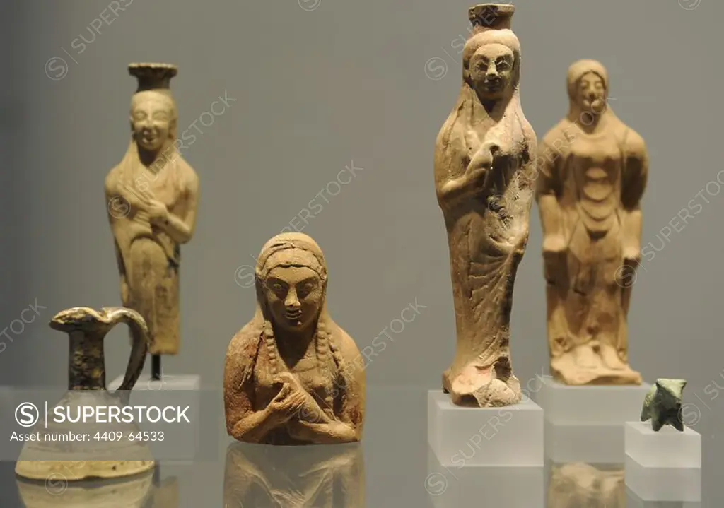Ancient Art. Mediterranean. Sanctuary. Images of terracotta of the donor or the gods. Ny Carlsberg Glyptotek. Denmark.