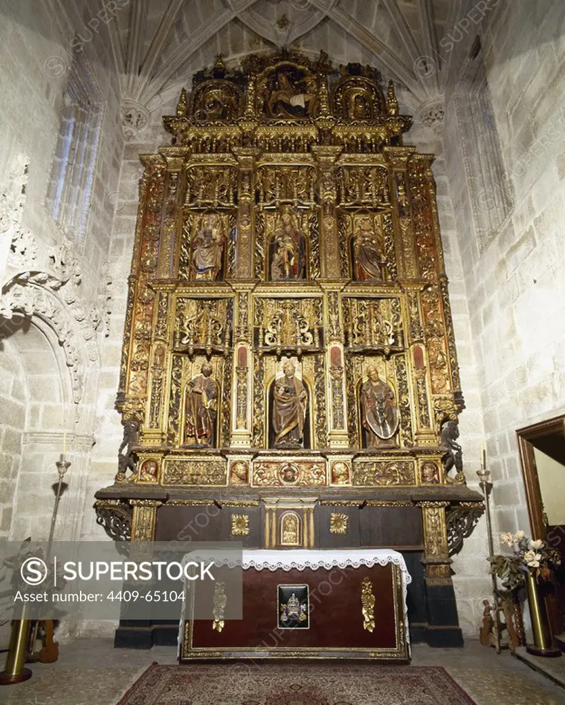 Spain, Galicia, province of La Corua, Betanzos. Santiago Church. Gothic church built in 15th century by Fernan Perez de Andrade. Altarpiece of the Chapel of St. Peter and St. Paul. Work of the sculptor Cornielles of Holland (16th century). General view. Renaissance style.