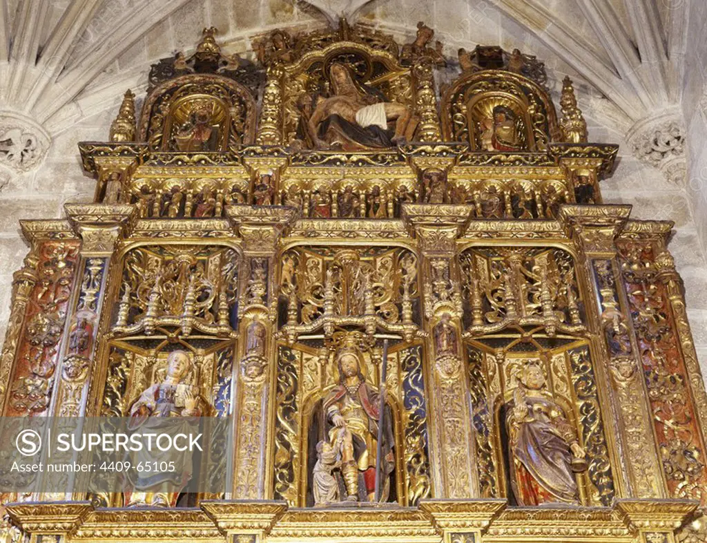 Spain, Galicia, province of La Corua, Betanzos. Santiago Church. Gothic church built in 15th century by Fernan Perez de Andrade. Altarpiece of the Chapel of St. Peter and St. Paul. Work of the sculptor Cornielles of Holland (16th century). Detail of the upper part. Renaissance style.