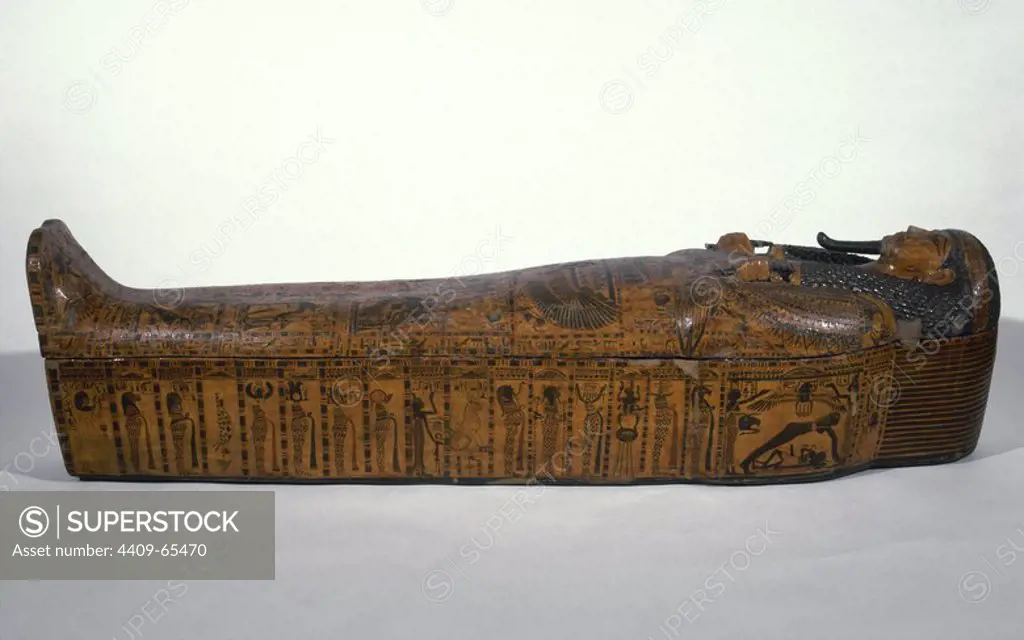 Sarcophagus of the scribe Butehamon. 990-970 BC. Dynasty XXI. Third Intermediate Period. Thebes. Egyptian Museum. Turin. Italy.
