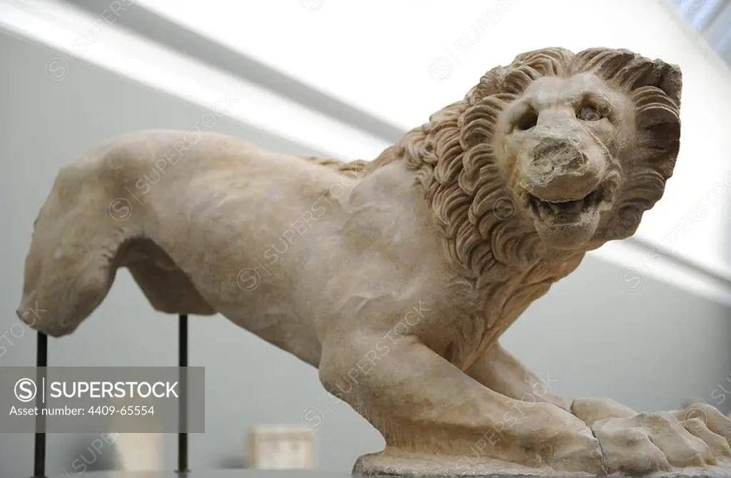 Tomb Lion. Marathon. 330 B.C. Marble. Sculpture. Ny Carlsberg Glyptotek. Copenhagen. Denmark.