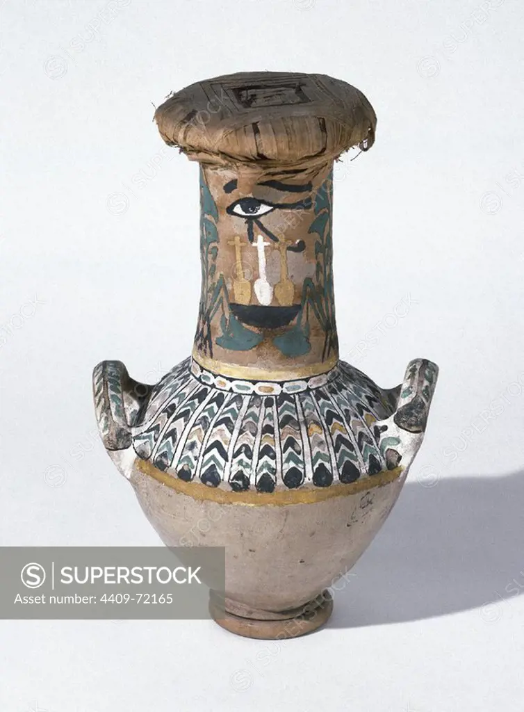 Egypt. Polychromed vase sealed with fabric. From the tomb of royal architect Kha (Deir el-Medina). 1400 BC. 18th dynasty. New Kingdom. Egyptian Museum. Turin. Italy.